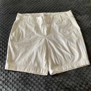 J Crew 9" Frankie Bermuda Chino Short